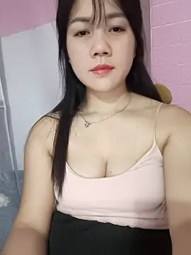 striptease show Ngocmai Lazdy