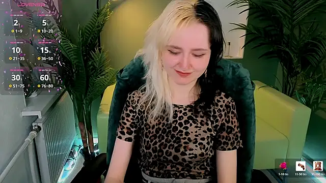 linaveritas - LinaVeritas's free webcam - UK Sex Cams