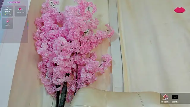 rubycrox (F teen) - squirt orgasm