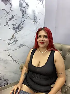 missy_22_ (F young) - bare and oily tits 💦🔥