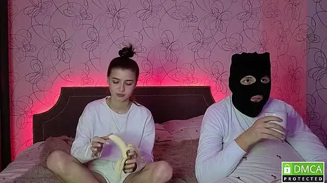 dyavoll666 (Ask my age) - A passionate kiss