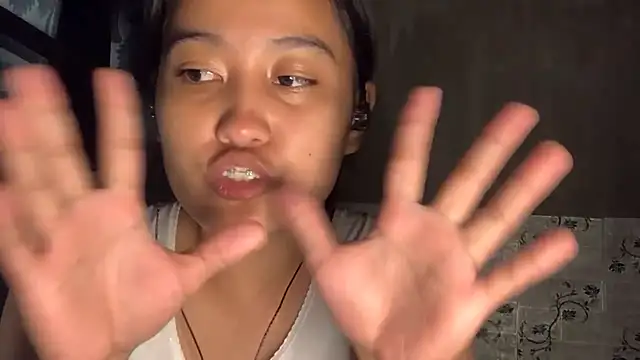 kathryncarchi (F teen) - handface teasing