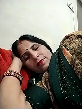 Webcam Model (Hot_liya54)  is live.Free join now!