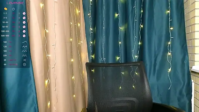 christy_memeow - Christy_memeow's free webcam - UK Sex Cams