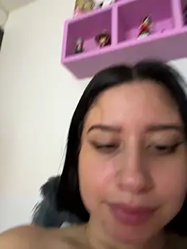 Webcam Model (lucy_grey25)  is live.Free join now!