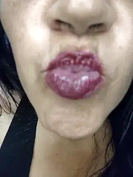 Webcam Model (Edged_Hot69)  is live.Free join now!