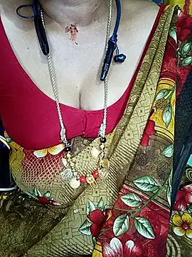 Webcam Model (negatamil)  is live.Free join now!