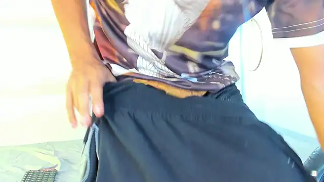 your_d0ll1 (Ask my age) - HOT FRENCH KISS 🔥