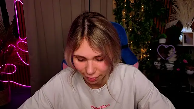 debbiecobb (F young) - smile