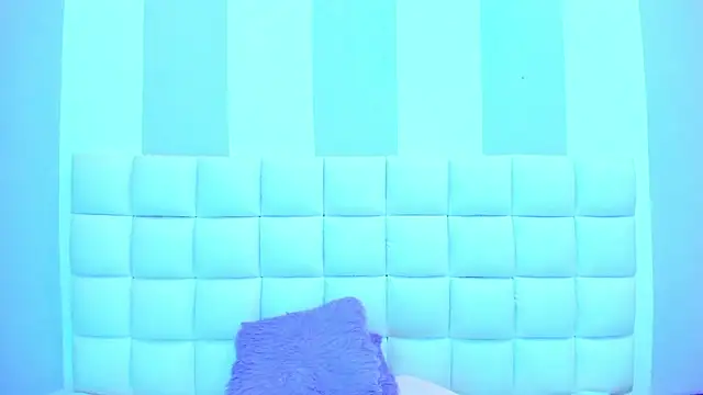 teresasroom_ (F young) - Suck dildo and dance