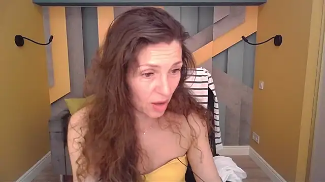 ellalong (F mature) - take off your bra