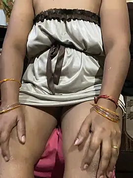 meera_xxx (F milf) - ass hole