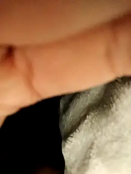 Webcam Model (Annerae)  is live.Free join now!