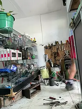 Paul22cm-'s live cam