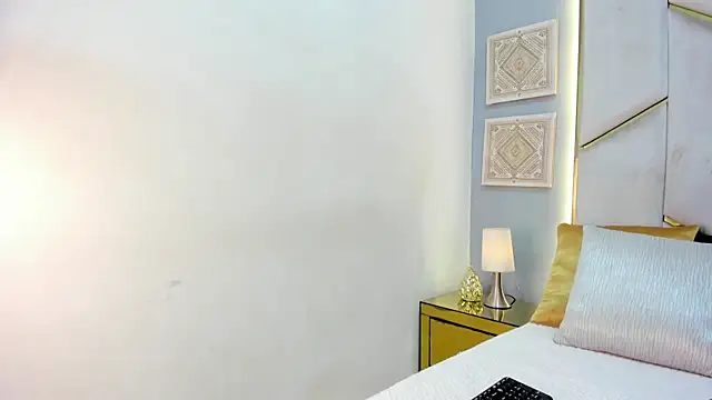 karinaacoxx (F young) - SPANK BOOBS