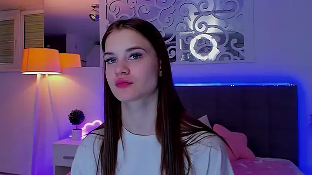 LuisaClover live sex cam