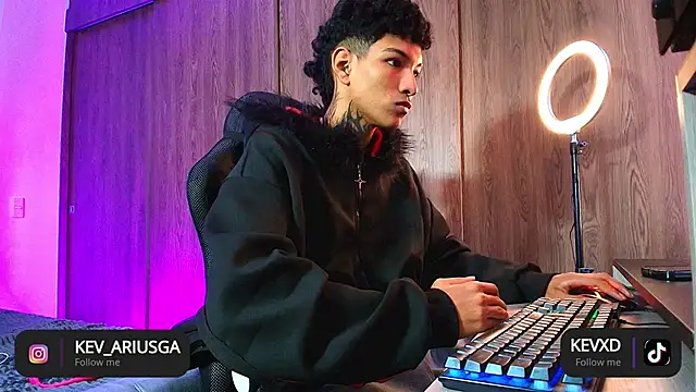 im_Usuga webcam stripchat model stream image