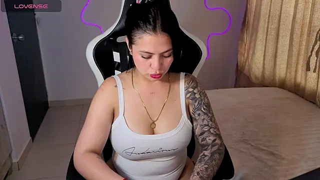 victoryyy_ - Victoryyy_'s free webcam - UK Sex Cams