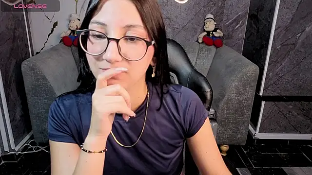 sophie_jones_b - Sophie_jones_b's free webcam - UK Sex Cams