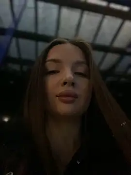 Webcam Model (KrisMagnoly)  is live.Free join now!