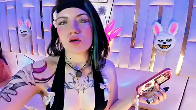 nude chatroom Broklinwhite 