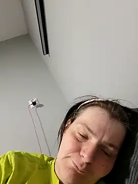 roksa2026 (F milf) - Robienie loda z bitą śmietaną i finałem