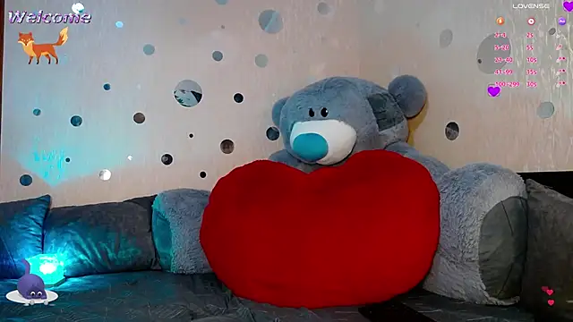 -cute-evil- - -CUTE-EVIL-'s free webcam - UK Sex Cams