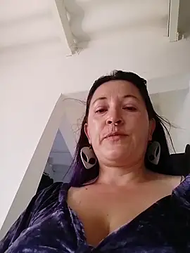 sophie_banger (G milf) - Spank #hairypussy Lush control 4LT 2 min