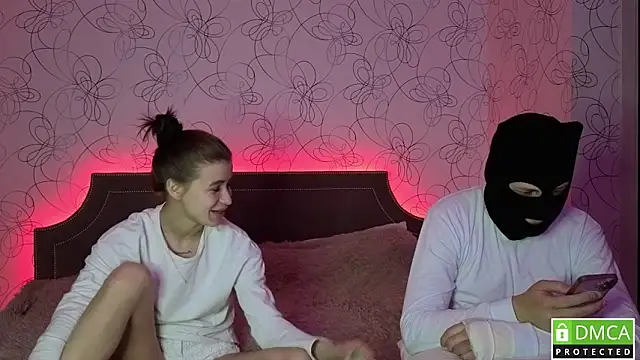 dyavoll666 (Ask my age) - A passionate kiss