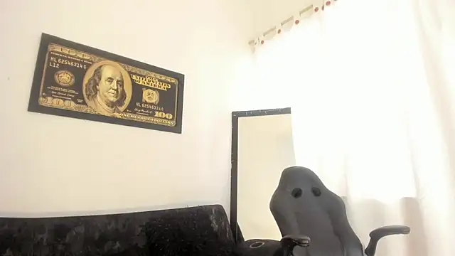 missdiabla_ (T milf) - show cum public