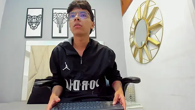 adams_bobby (M twink) - dance with oil