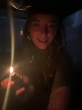 hornyhippy1 (F young) - 🍒 Quick 30-second boob flash