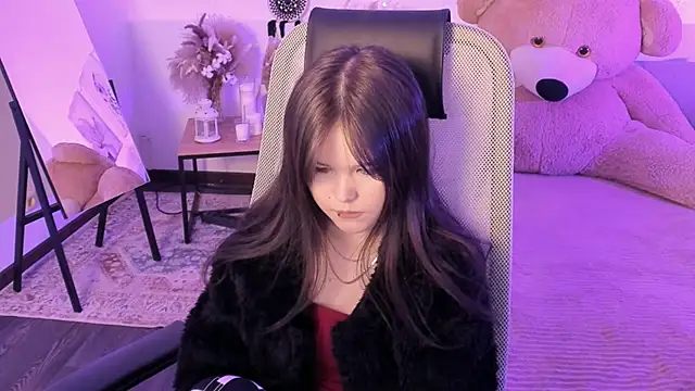 Elainebeness live sex cam