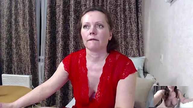 Live sex cam of SheLion