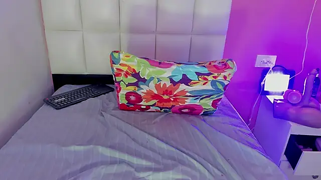 Alanna_hot3 live cam profile