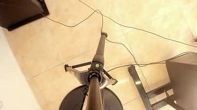 missdiabla_ (T milf) - show cum public