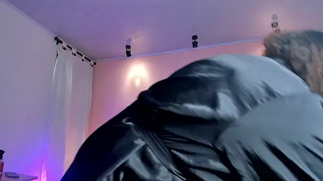 brianathompson (F young) - Put on my gemini toy