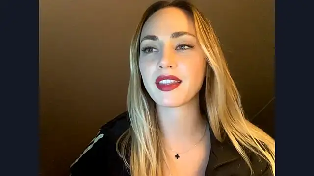 scarlettsensitive - ScarlettSensitive's free webcam