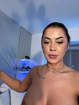 kirstievegas (F young) - Pussy craving for you😈🎁last tip