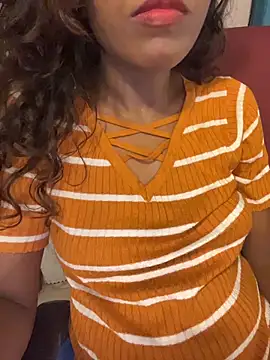 Webcam Model (Indian-Squirt)  is live.Free join now!