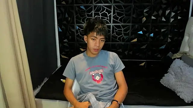 davincihugecock live sex cam