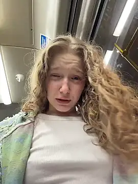 outside_rosy live sex cam