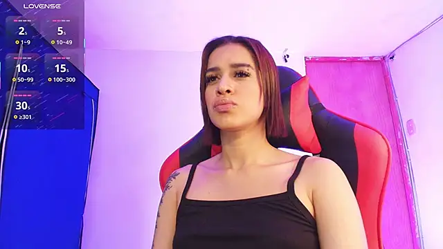 zoe-walzer (F young) - Naked+Play with pussy and cumshow