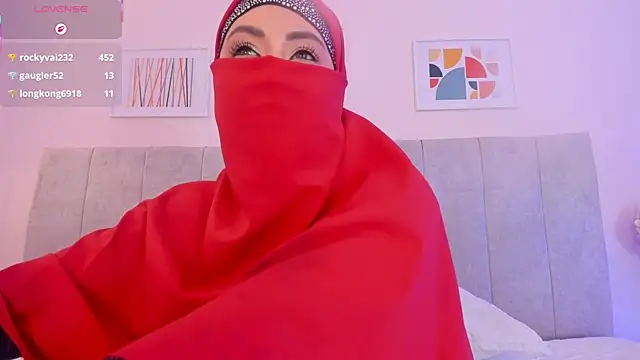 fatiima_ (F young) - Show tits + pinch nipples 🔥🍒