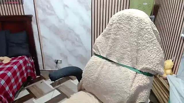 sonialorens_ - Sonialorens_'s free webcam - UK Sex Cams