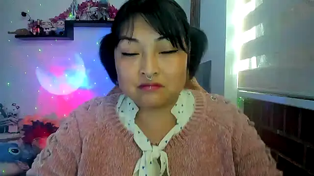 shaddycute_ (F milf) - MAKE ME HAPPY WITH LOTS OF LOVE 💙