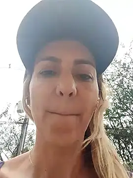 monita_med (F milf) - Dedos anal y Lush vaginal