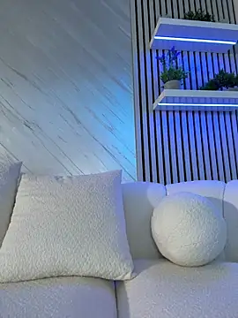 kirstievegas (F young) - Pussy craving for you😈🎁last tip