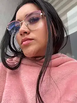 veronica_wins_ (F young) - 2 FINGERS