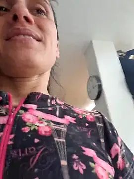 Webcam Model (Samy_Hoops)  is live.Free join now!